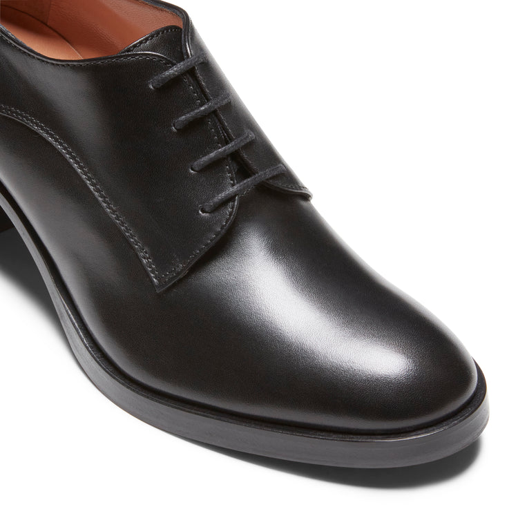 Black leather Derby shoe