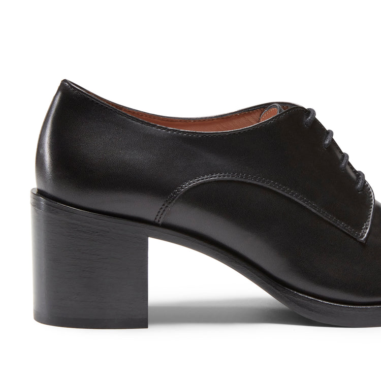 Black leather Derby shoe