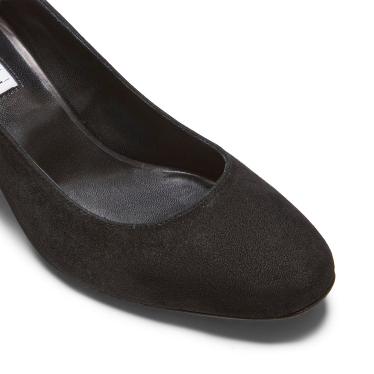 Suede pump