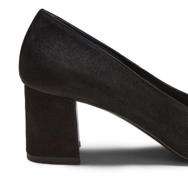 Suede pump
