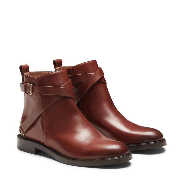 Leather Magenta ankle boot
