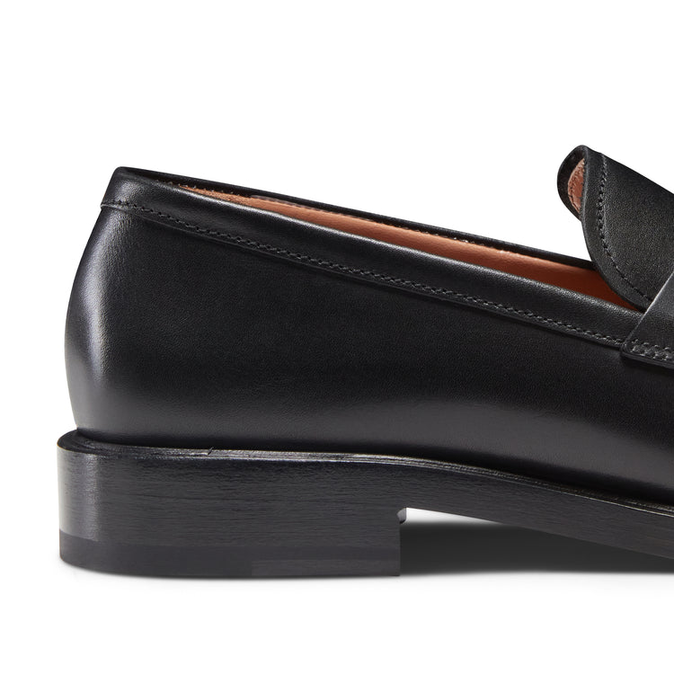 Woman Leather loafer