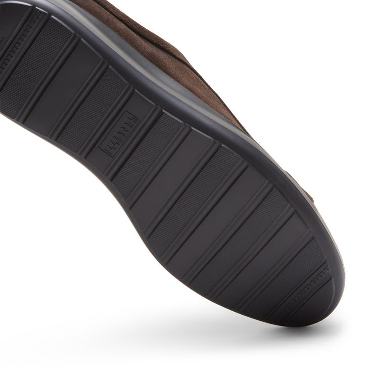 Herrensneaker aus Veloursleder