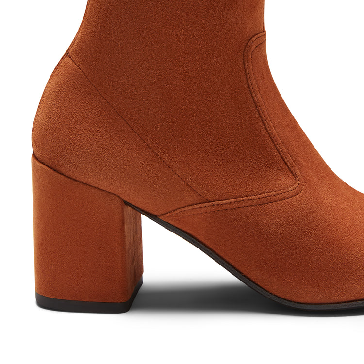 Stiefelette aus Veloursleder