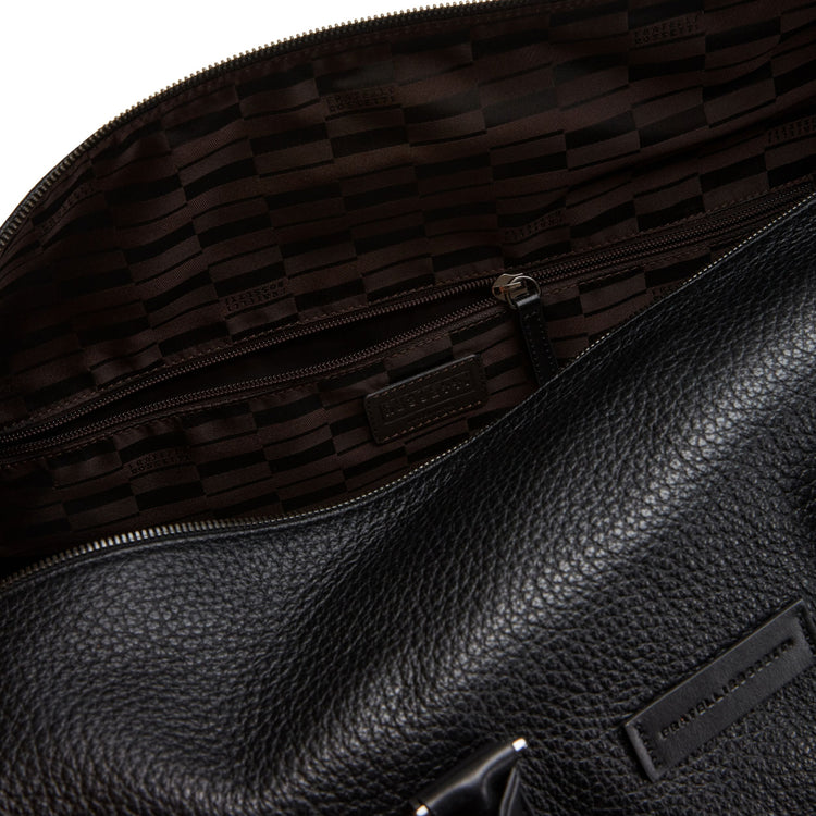Men’s leather travel duffel bag