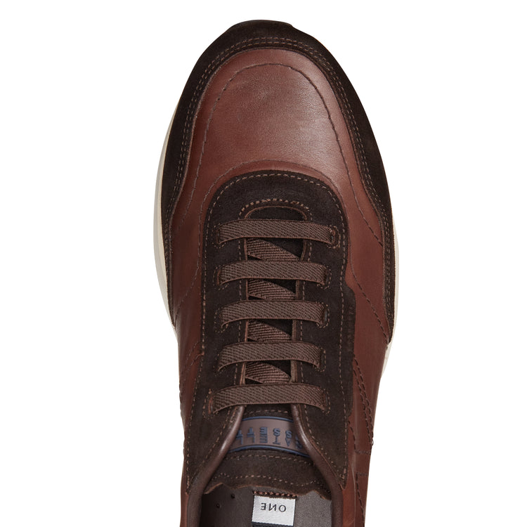 Sneaker aus Leder und Veloursleder