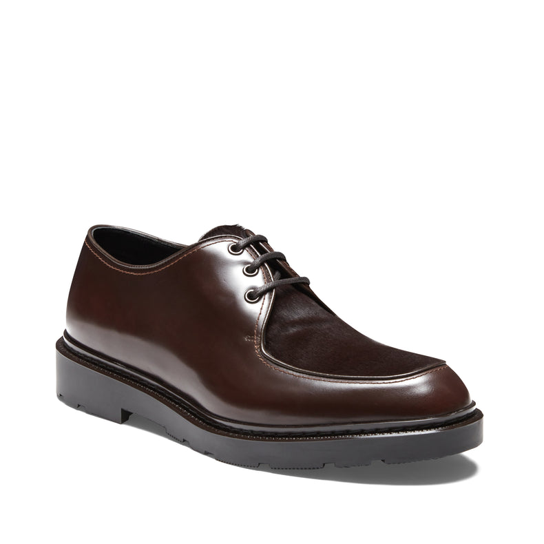 Stringata Derby in pelle da uomo color cacao