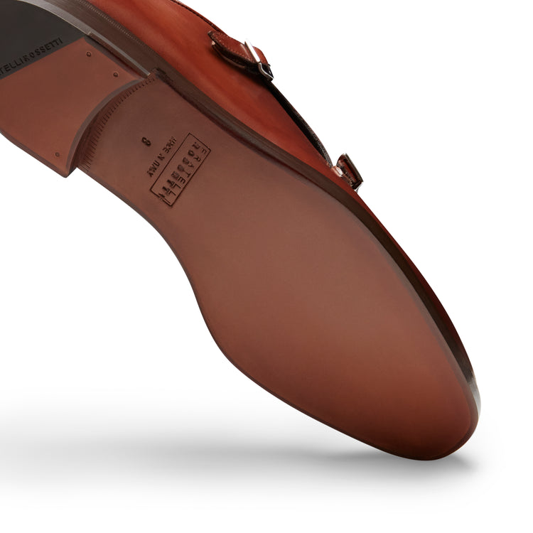 Zapato Derby de piel de color almendra con doble hebilla para hombre