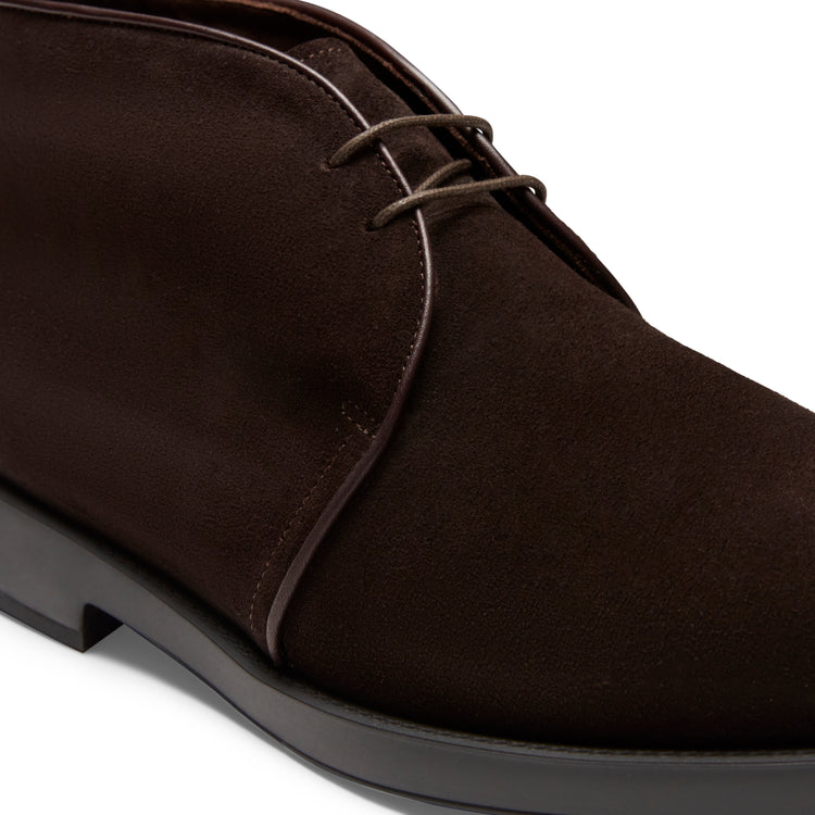 Men’s cocoa brown water-repellent suede desert boot