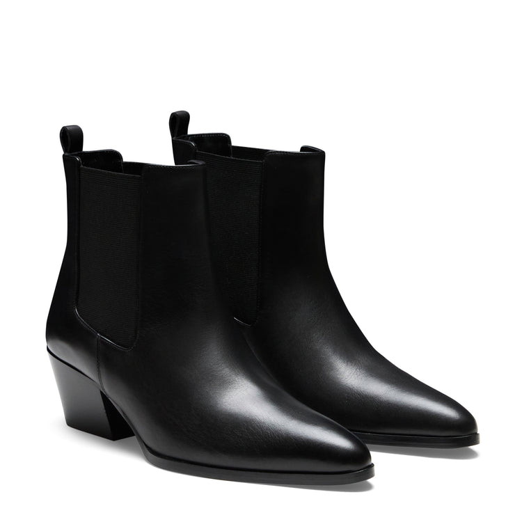Women's black leather Chelsea boot