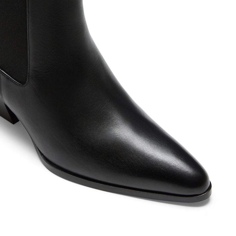 Women's black leather Chelsea boot