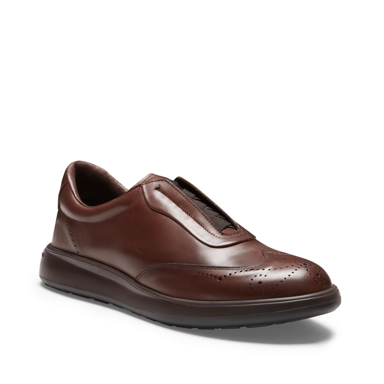 Sneaker brogue in pelle da uomo color mandorla