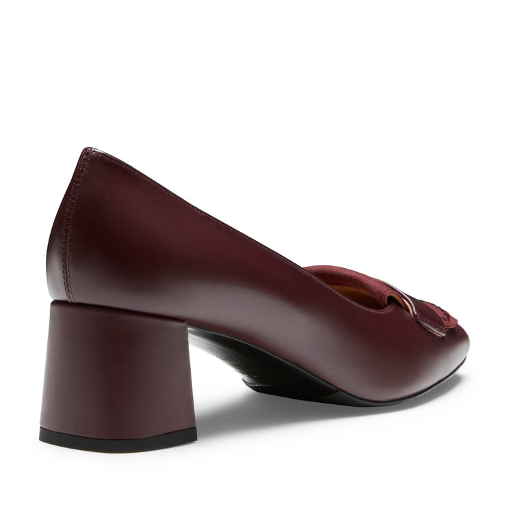 Garnet leather medium-heel pump