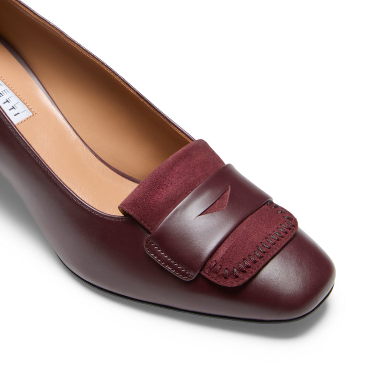 Garnet leather medium-heel pump