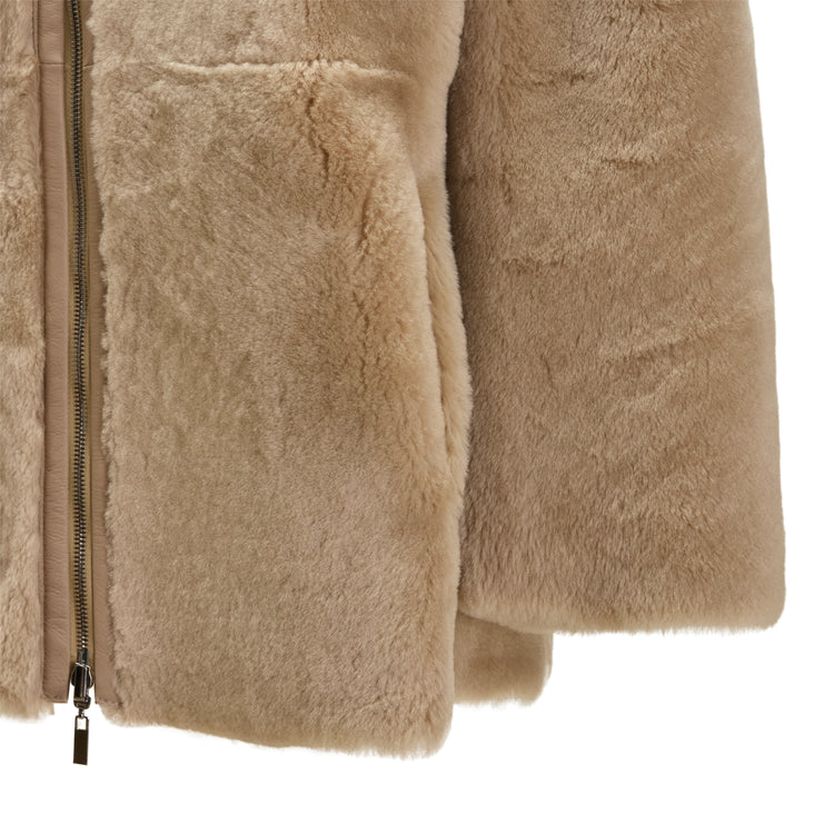 Cappotto da donna in shearling reversibile sabbia