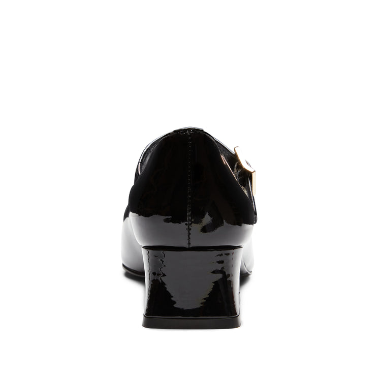 Décolleté in pelle verniciata