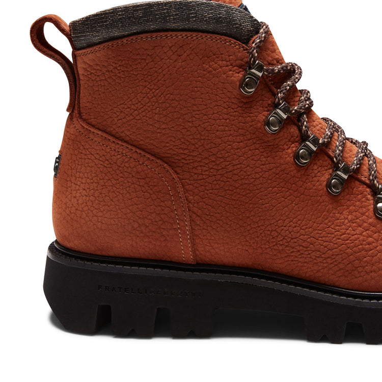 Nubuck lace-up boot