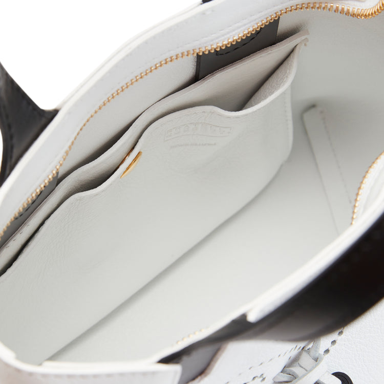 Sneaker Tragetasche aus Leder