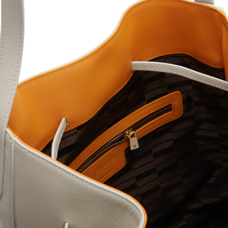 Shoulder bag Tassel in pelle