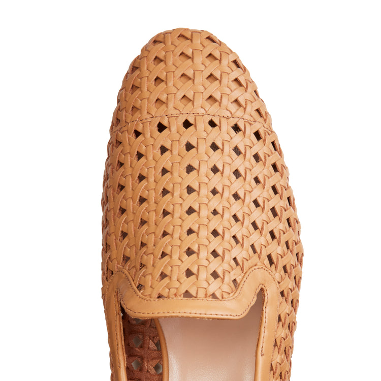 Pantufla de piel trenzada