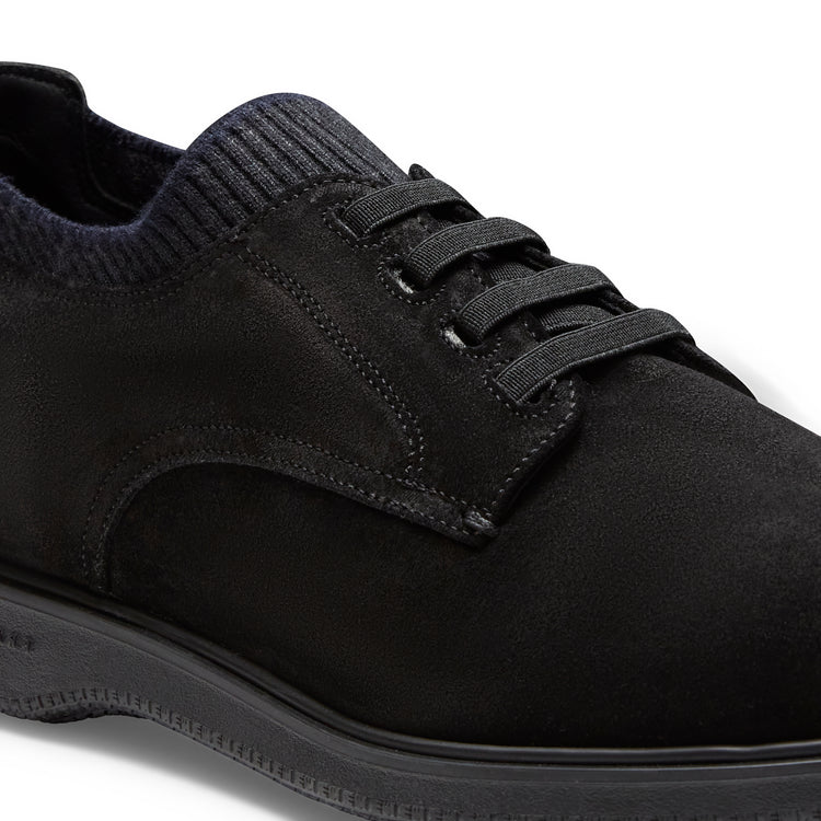 Stringata Derby nera in suede da uomo