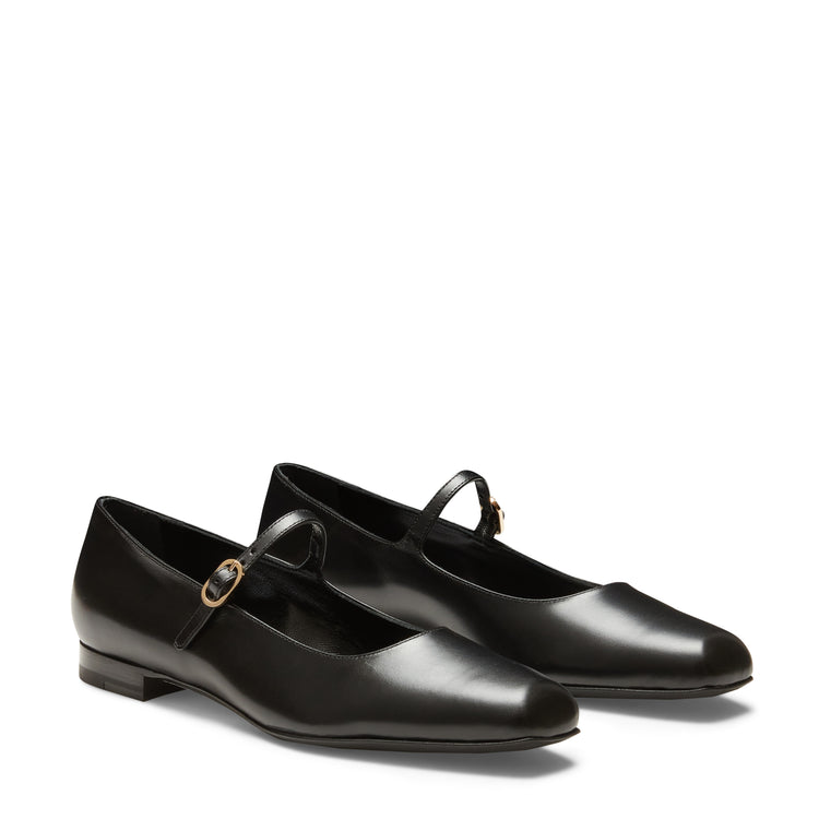 Flache Pumps aus schwarzem Leder