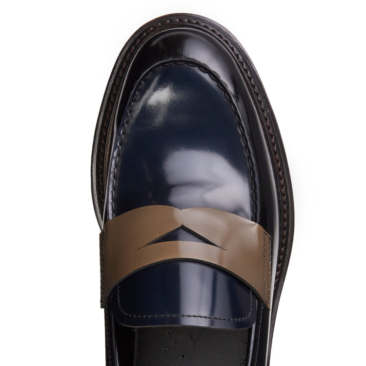 Women's smooth leather band loafer