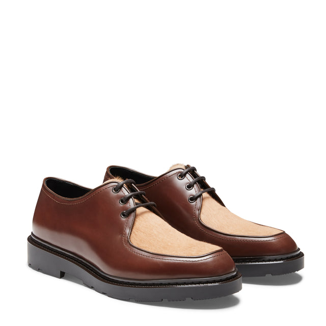 Stringata Derby in pelle da uomo marrone e naturale
