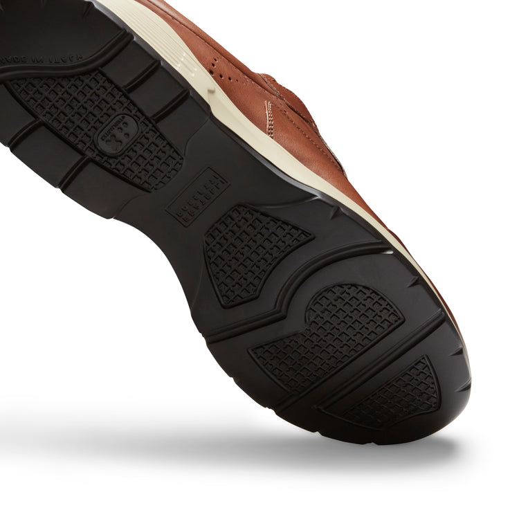 Sneaker in pelle mandorla suola bicolore da uomo