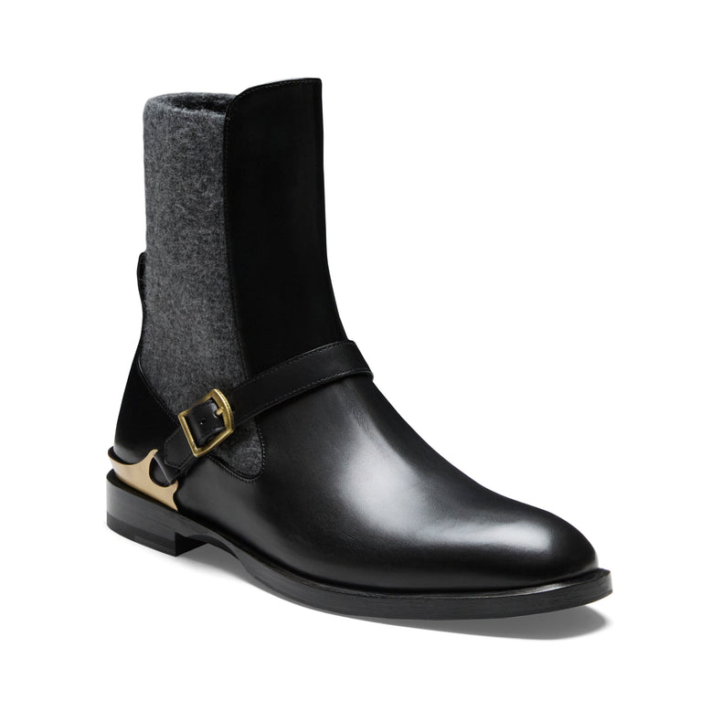 Black leather Magenta ankle boot