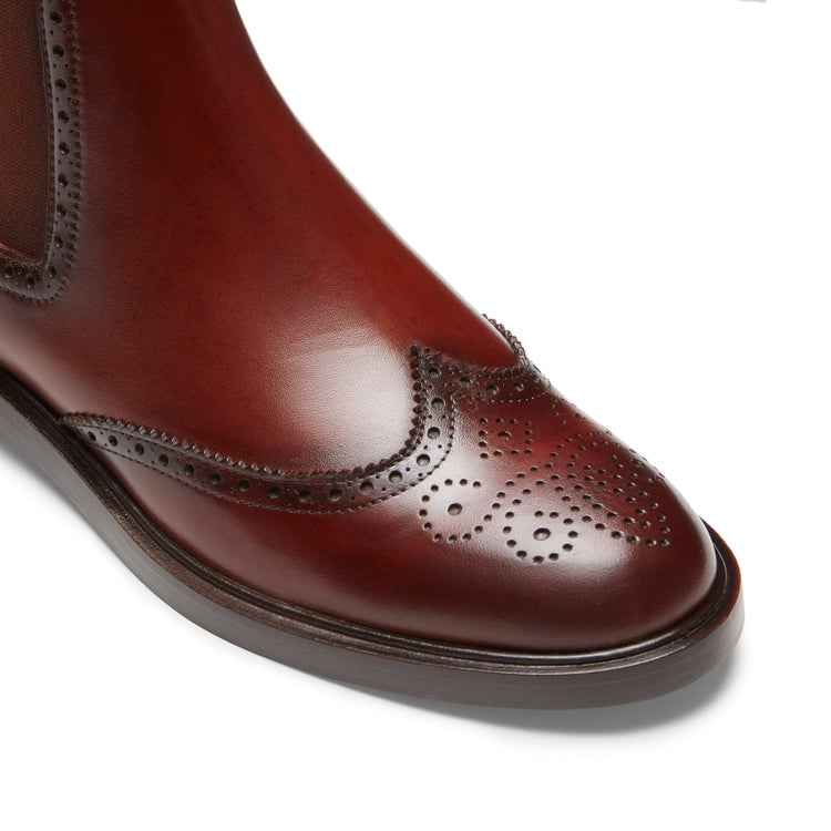 Chelsea-Damenstiefel mit Brogue-Details aus mandelfarbenem Leder