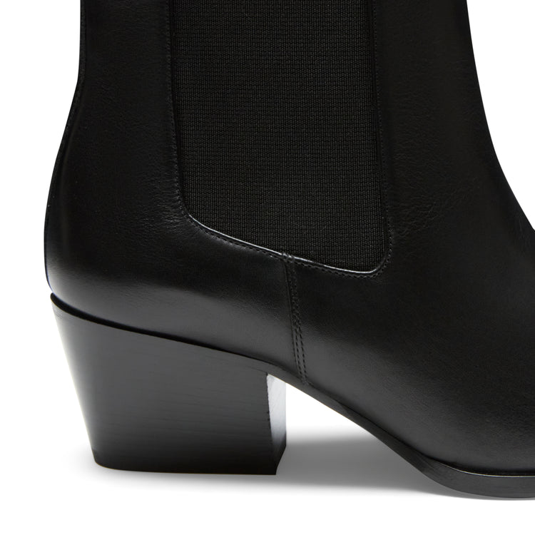 Women's black leather Chelsea boot