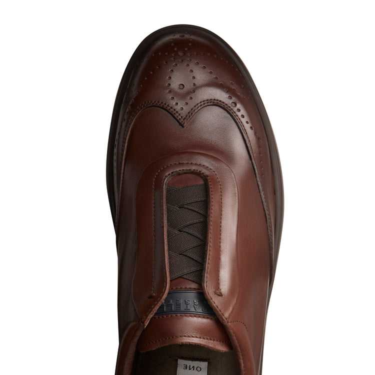 Sneakers perforées en cuir couleur amande pour hommes