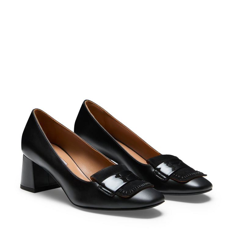 Black leather medium-heel pump